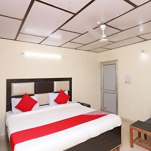 Comfort Triple Room Shower